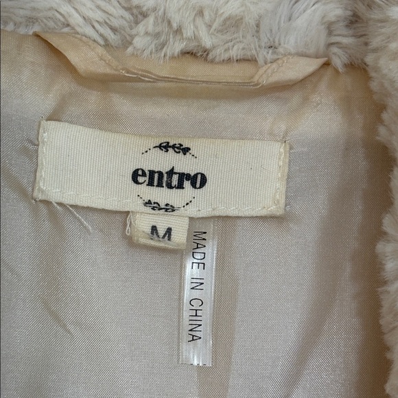 Entro | Cream Faux Teddy Textured Fur Open Front Pocket Rounded Hem Lined Vest M - Picture 9 of 17